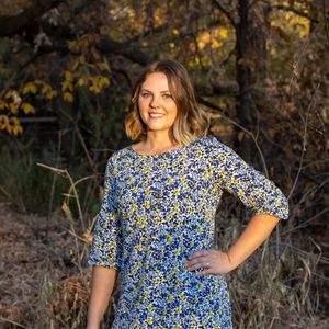 Meet your Posher, Elizabeth